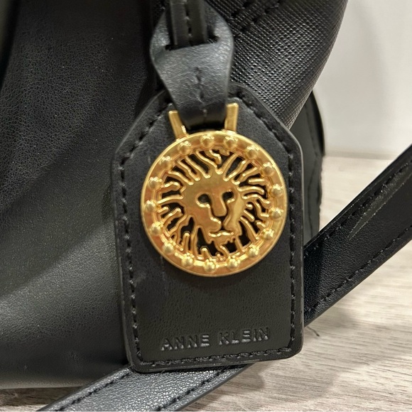 Anne Klein Black Crossbody Bag - Picture 2 of 9